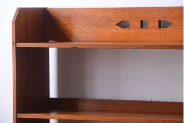 アンティーク雑貨　アンティーク　古い木製のシンプルな本棚(飾り棚)