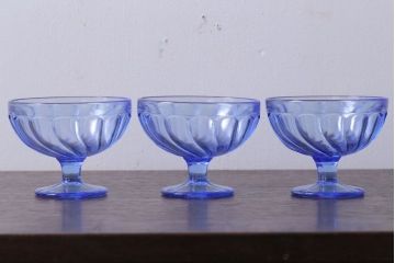 アンティーク雑貨　昭和レトロ　アンティーク氷コップ3個セット(プレスガラス)(3)