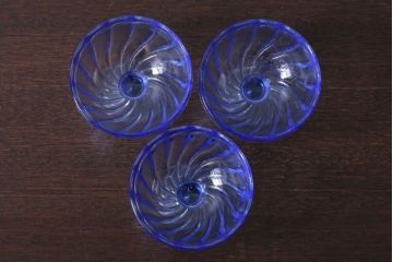 アンティーク雑貨　昭和レトロ　アンティーク氷コップ3個セット(プレスガラス)(3)