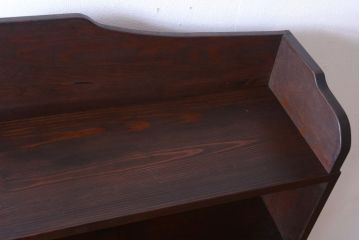 アンティーク家具　和製アンティーク　古い木製の大ぶりな本棚(飾り棚)