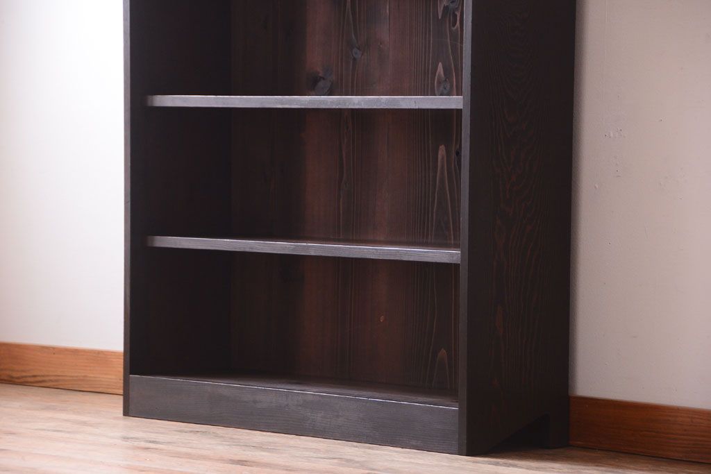 アンティーク家具　和製アンティーク　古い木製の大ぶりな本棚(飾り棚)