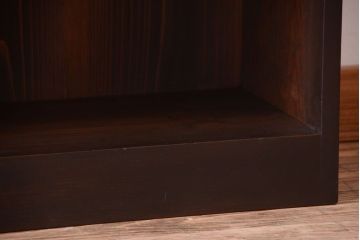 アンティーク家具　和製アンティーク　古い木製の大ぶりな本棚(飾り棚)