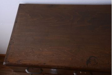 アンティーク家具　アンティーク　古い木のシンプルで上品なチェスト