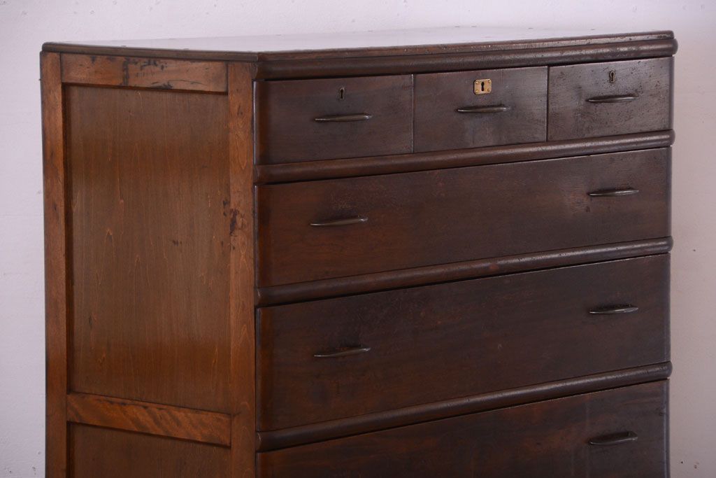 アンティーク家具　アンティーク　古い木のシンプルで上品なチェスト