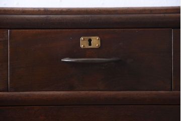 アンティーク家具　アンティーク　古い木のシンプルで上品なチェスト