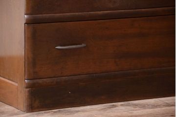 アンティーク家具　アンティーク　古い木のシンプルで上品なチェスト