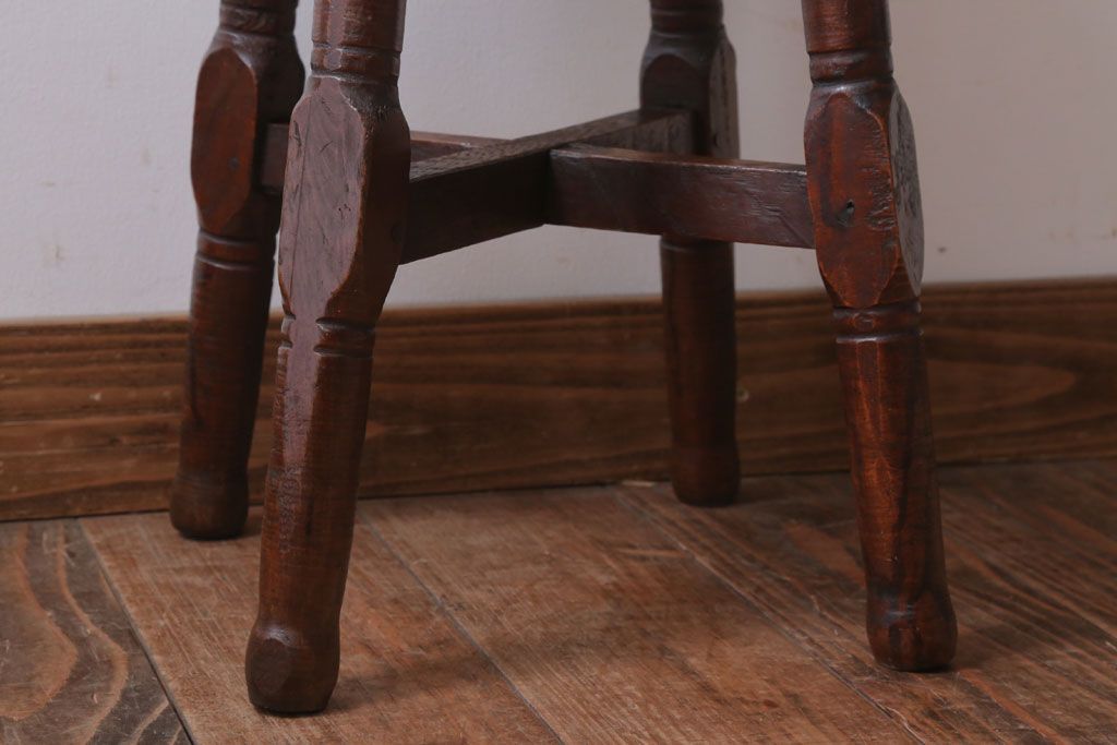 アンティーク家具　和製アンティーク　古い木の上品なクッション座面スツール