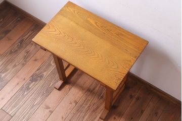 レトロ家具　昭和レトロ　古い学校の木製テーブル(平机・サイドテーブル)