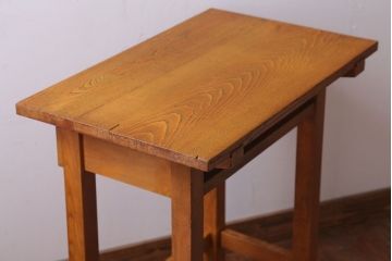 レトロ家具　昭和レトロ　古い学校の木製テーブル(平机・サイドテーブル)