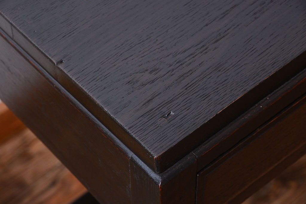 レトロ家具　和製アンティーク　ナラ材製!シンプルでレトロな平机