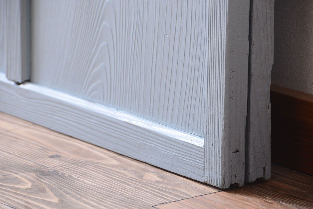 アンティーク　すりガラス入り!淡い水色ペイントのガラス引き戸2枚セット