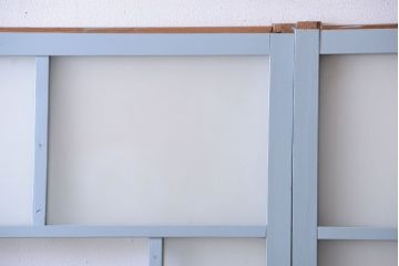 アンティーク　すりガラス入り!淡い水色ペイントのガラス引き戸2枚セット