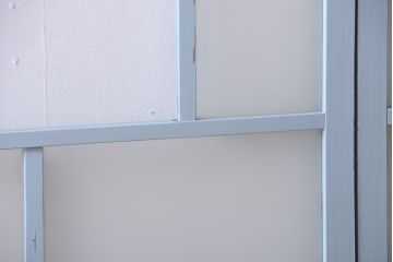 アンティーク　すりガラス入り!淡い水色ペイントのガラス引き戸2枚セット