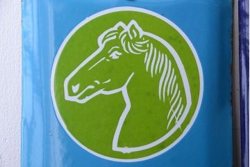 アンティーク雑貨　アンティーク　戦前・相馬青切石鹸とランラン香油のホーロー看板2枚セット