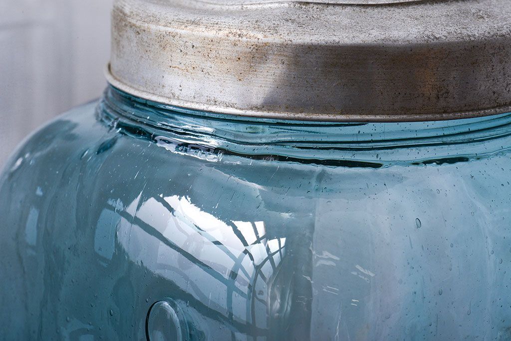 アンティーク雑貨　昭和レトロ　青色気泡ガラス!アンティークガラス瓶2個セット