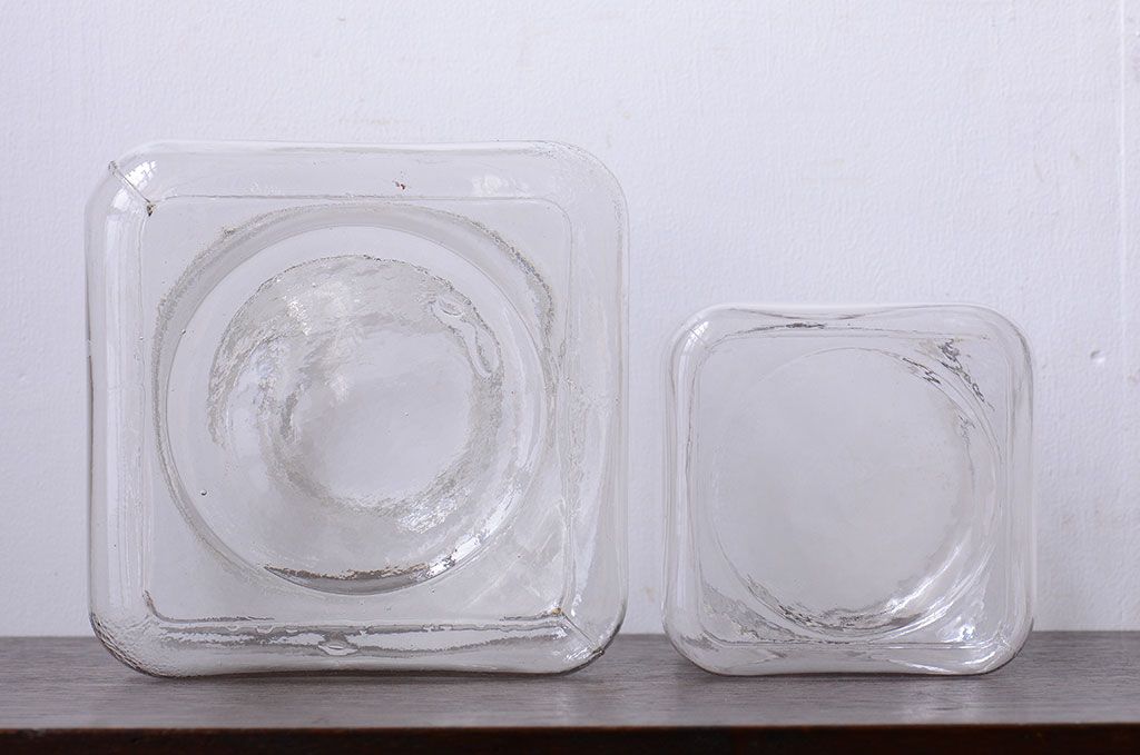 アンティーク雑貨　昭和レトロ　アンティークガラス瓶大小2個セット