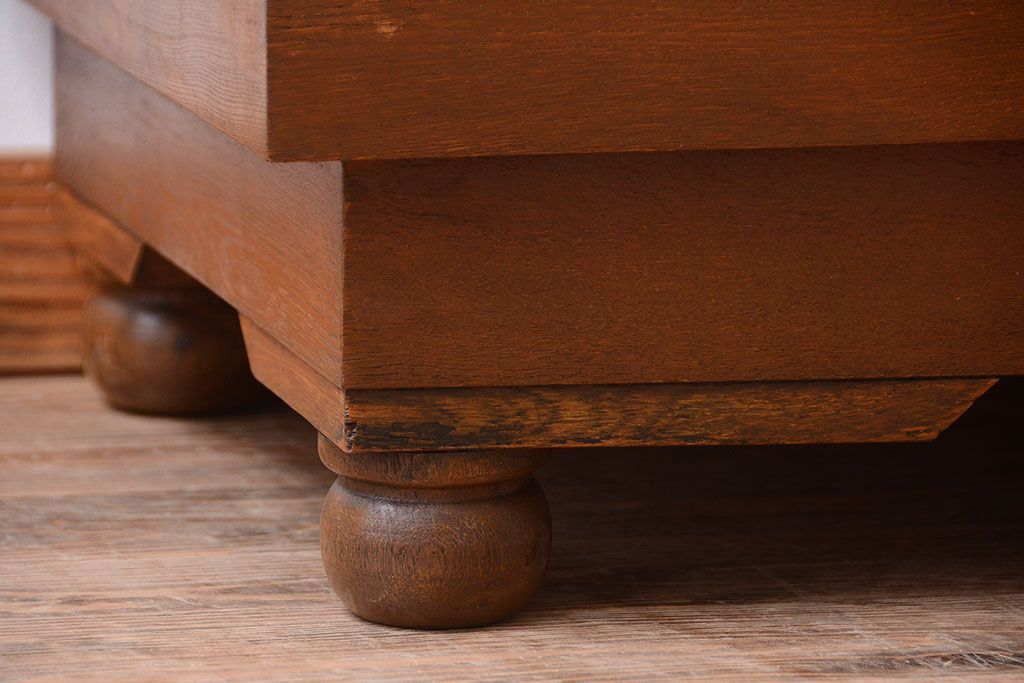 アンティーク家具　和製アンティーク　丸脚付き!古いナラ材の大きなガラスケース(ショーケース)