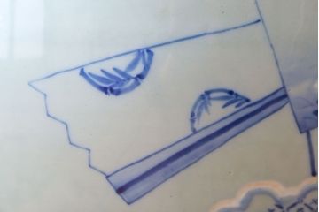 アンティーク雑貨　古民具・骨董　扇に花の図　アンティーク染付瀬戸火鉢