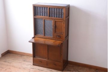 レトロ家具　昭和レトロ　作業台付き!ダイヤガラス引き戸の古いナラ材製アンティーク食器棚(カップボード)