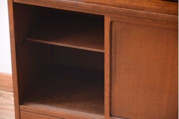 レトロ家具　昭和レトロ　作業台付き!ダイヤガラス引き戸の古いナラ材製アンティーク食器棚(カップボード)