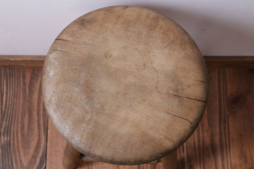 レトロ家具　和製アンティーク　レトロな木味のスツール