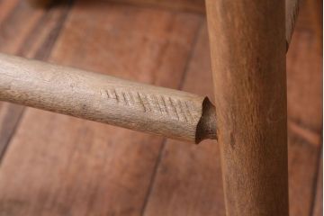 レトロ家具　和製アンティーク　レトロな木味のスツール