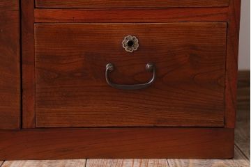 アンティーク家具　和製アンティーク　前面欅材!漆塗りの衣装箪笥ローボード(2)