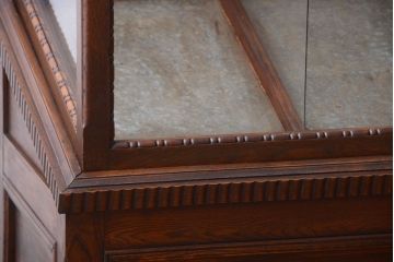 アンティーク家具　和製アンティーク　高級品!古いナラ材の上質なショーケース(ガラスケース)