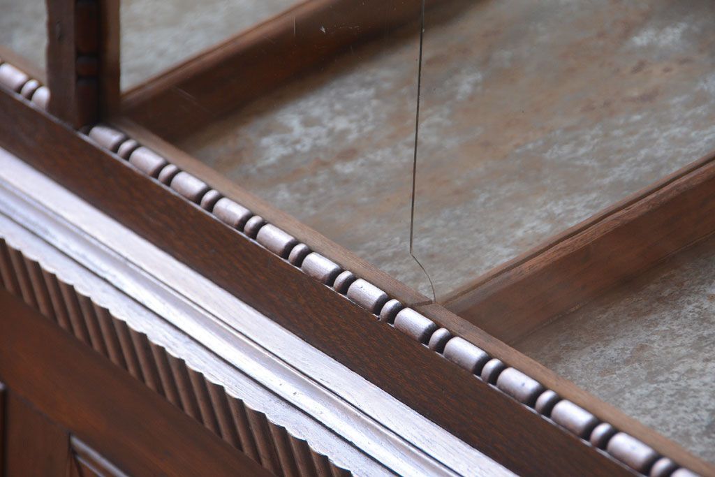 アンティーク家具　和製アンティーク　高級品!古いナラ材の上質なショーケース(ガラスケース)