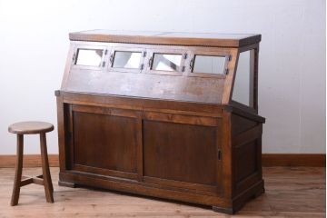 アンティーク家具　和製アンティーク　高級品!古いナラ材の上質なショーケース(ガラスケース)