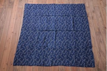 アンティーク雑貨　アンティーク　インディゴ(藍)染めハンガリーリネンのテーブルクロス(花柄)(3)