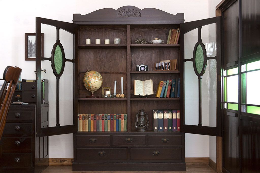 アンティーク家具　和製アンティーク　当時物色ガラス入り!古い木製の特大本箱