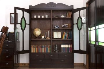 アンティーク家具　和製アンティーク　当時物色ガラス入り!古い木製の特大本箱