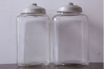 アンティーク雑貨　昭和レトロ　古い駄菓子屋のガラス瓶(ビン)2個セット