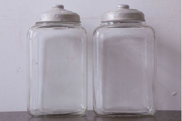 アンティーク雑貨　昭和レトロ　古い駄菓子屋のガラス瓶(ビン)2個セット