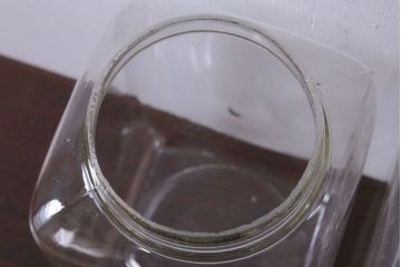 アンティーク雑貨　昭和レトロ　古い駄菓子屋のガラス瓶(ビン)2個セット