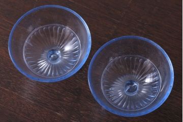 アンティーク雑貨　和製アンティーク　レトロな氷コップ2個セット(プレスガラス)(1)