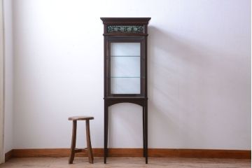 アンティーク家具　大正ロマン　脚付き!古いタバコ屋の当時物色ガラス入りアンティーク縦型ガラスケース