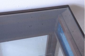 アンティーク家具　大正ロマン　脚付き!古いタバコ屋の当時物色ガラス入りアンティーク縦型ガラスケース