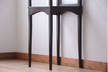 アンティーク家具　大正ロマン　脚付き!古いタバコ屋の当時物色ガラス入りアンティーク縦型ガラスケース