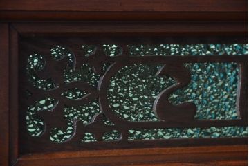 アンティーク家具　大正ロマン　脚付き!古いタバコ屋の当時物色ガラス入りアンティーク縦型ガラスケース