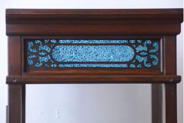 アンティーク家具　大正ロマン　脚付き!古いタバコ屋の当時物色ガラス入りアンティーク縦型ガラスケース