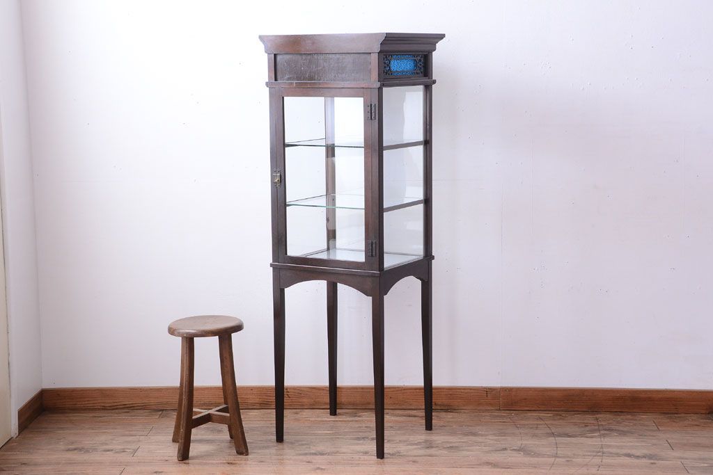 アンティーク家具　大正ロマン　脚付き!古いタバコ屋の当時物色ガラス入りアンティーク縦型ガラスケース