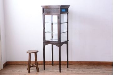 アンティーク家具　大正ロマン　脚付き!古いタバコ屋の当時物色ガラス入りアンティーク縦型ガラスケース