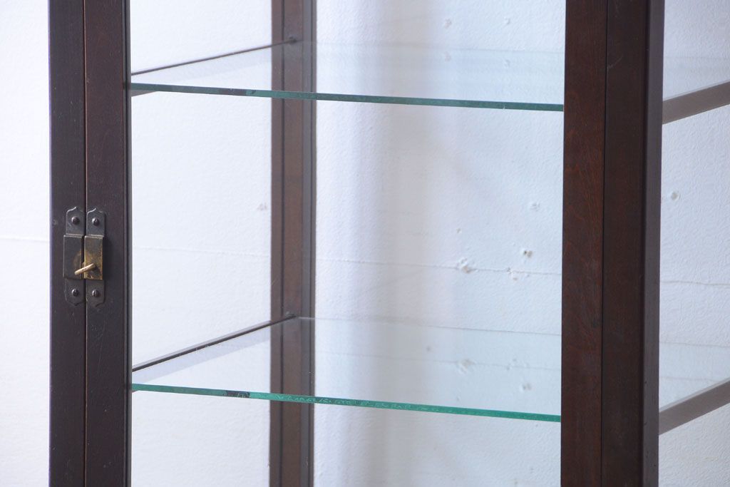 アンティーク家具　大正ロマン　脚付き!古いタバコ屋の当時物色ガラス入りアンティーク縦型ガラスケース