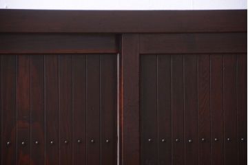 アンティーク家具　古民具・骨董　和モダンスタイル!縦桟引き戸の六尺水屋箪笥サイドボード