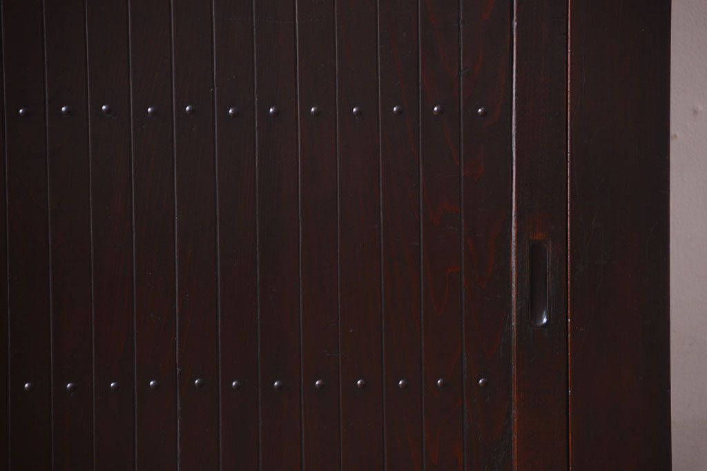 アンティーク家具　古民具・骨董　和モダンスタイル!縦桟引き戸の六尺水屋箪笥サイドボード