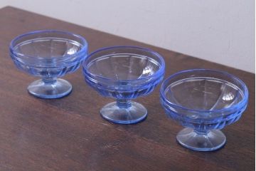 アンティーク雑貨　和製アンティーク　レトロな氷コップ3個セット(プレスガラス)