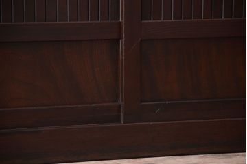 アンティーク家具　古民具・骨董　和モダンスタイル!縦桟引き戸の水屋箪笥サイドボード(2)