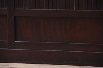 アンティーク家具　古民具・骨董　和モダンスタイル!縦桟引き戸の水屋箪笥サイドボード(2)